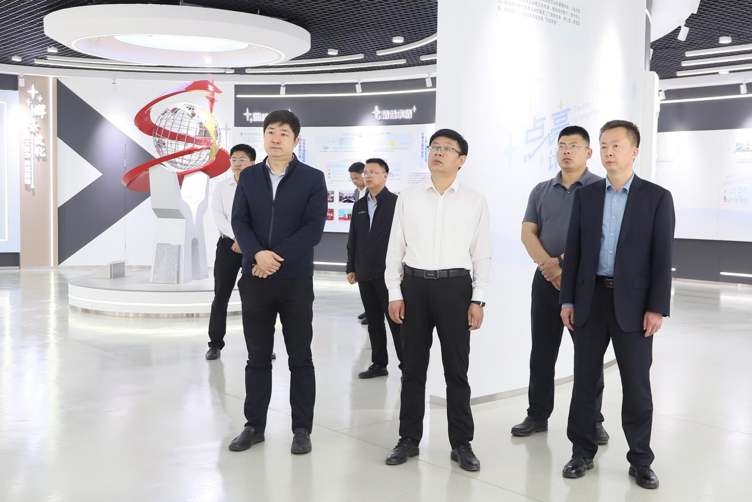 鄒平市委社會工作部部長、市委“兩新”工委書記李偉來山東三星集團調研